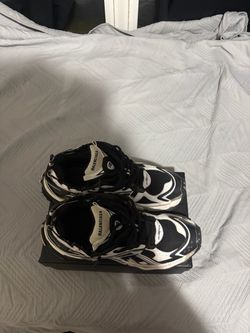 Black Balenciaga Runners