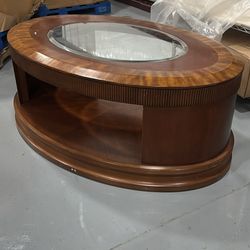 Coffee table (with wheels)