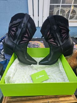 Sam Edelman boots size 9. Make reasonable offer.