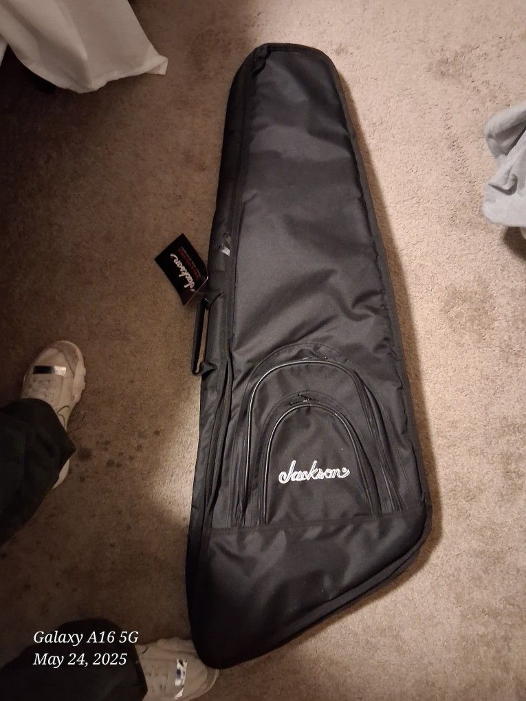 Jackson
CASES & GIG BAGS Brand New With Tags