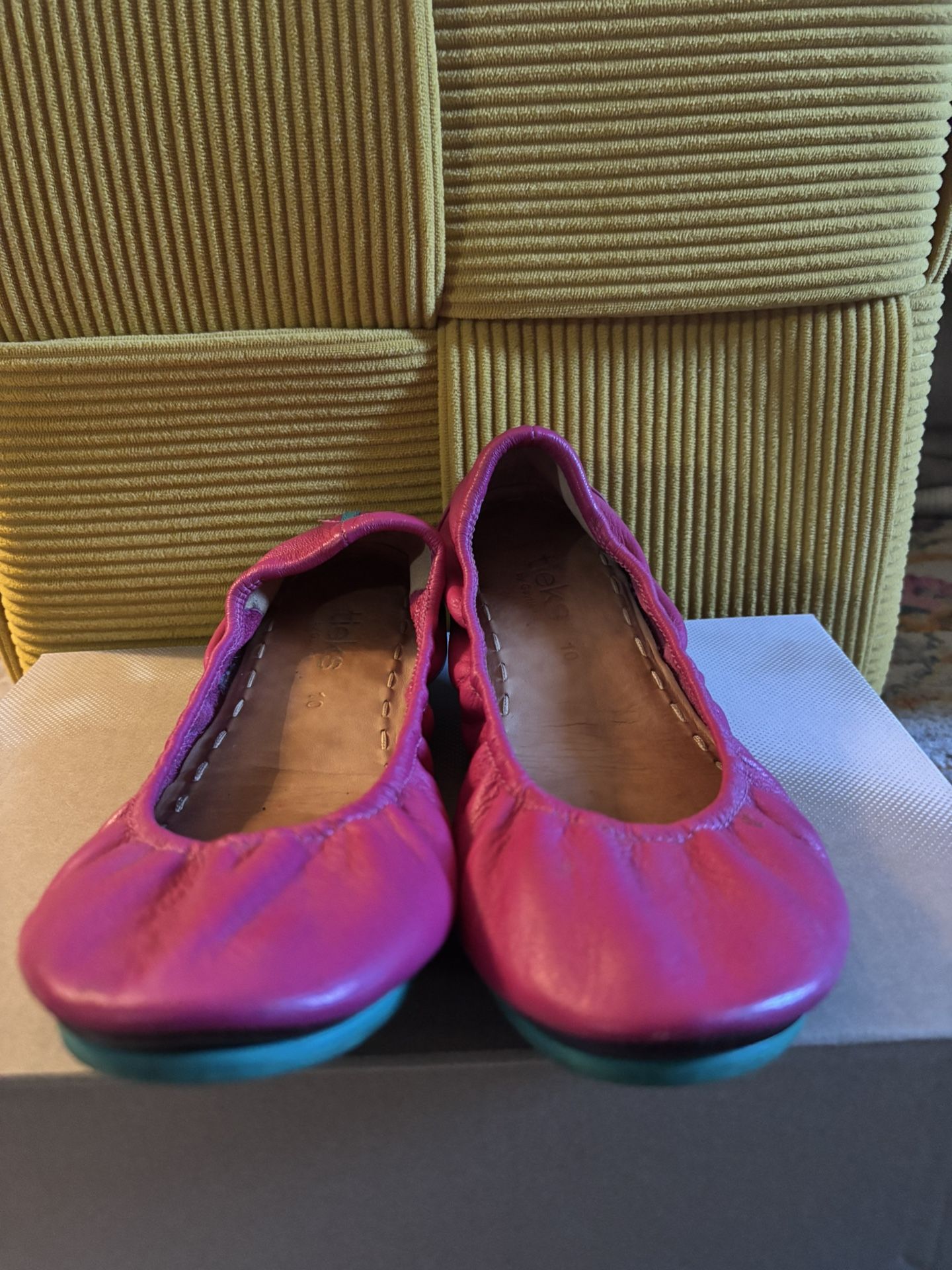 Tieks Fuchsia Size 10