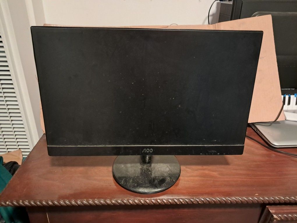 AOC Computer Monitor