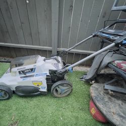 HART 40-Volt 20-inch Cordless Brushless Push Mower+ dead battery.