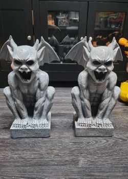 Two 15 Inch Color Changing Halloween Gargoyles