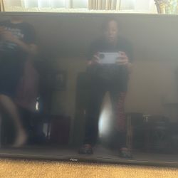 Used 42' Vizio Smart TV