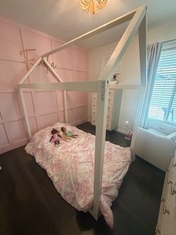 Pottery Barn Bed