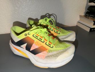 New Balance FuelCell Rebel v4