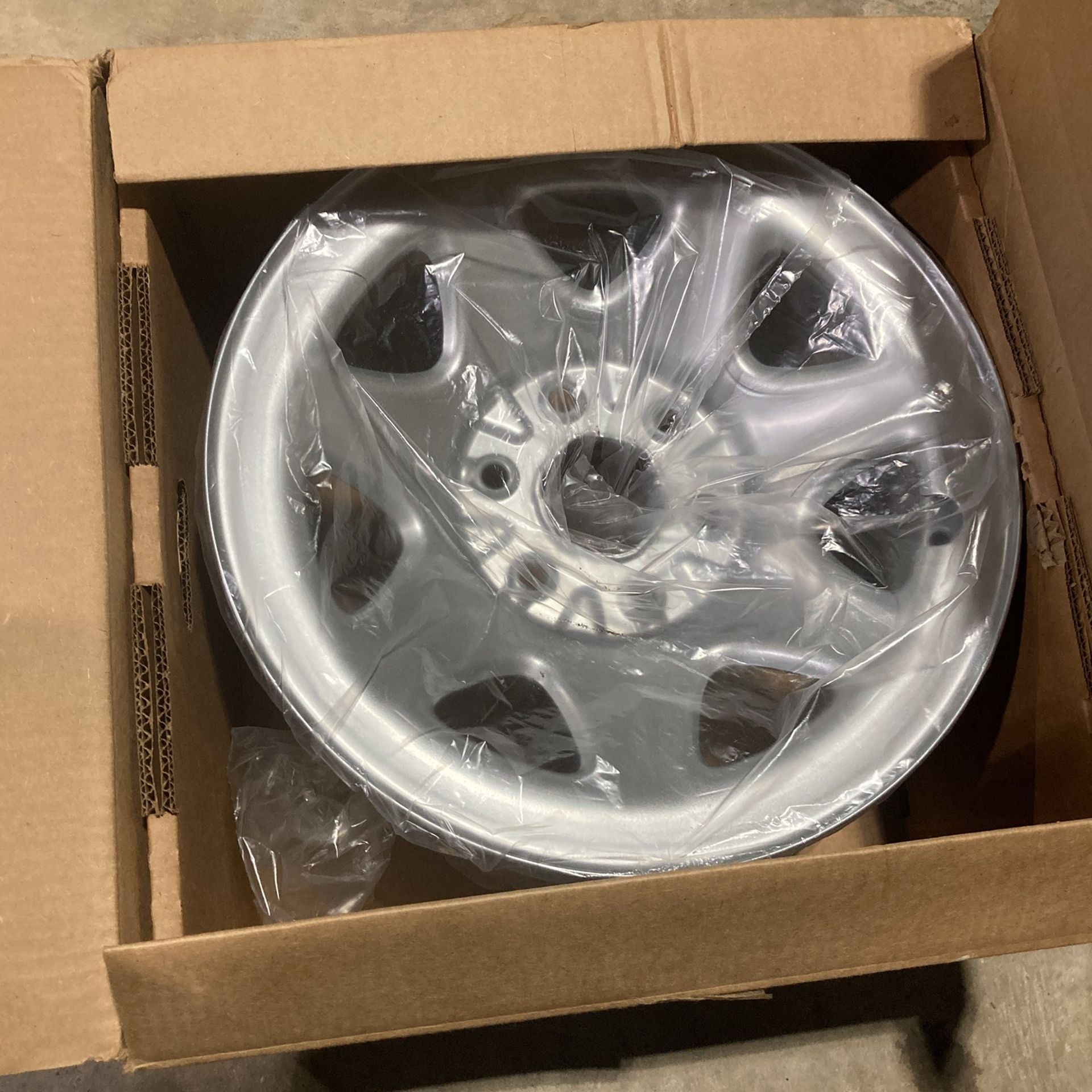 Steel Wheel For Silverado