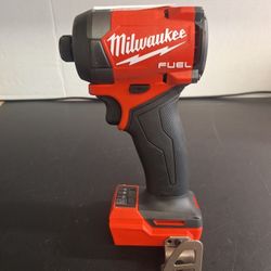 MILWAUKEE IMPACT DRIVER 2953-20