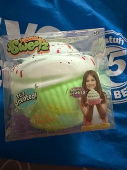 Viral Green cupcake squishy