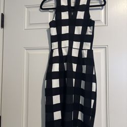 Beautiful sheath dress By Banana Republic