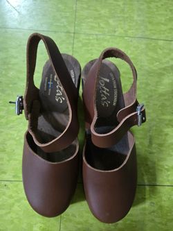 Clogs - FREE