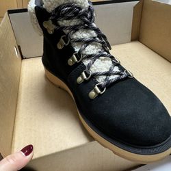 Sorel woman’s Boots Size 8