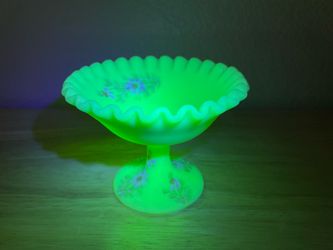 Vintage Uranium Satin Custard Fenton Art Glass Signed Hand Painted Daisies Ruffled Compote Dish