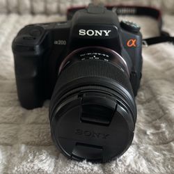 SONY A200 SLR Camera 