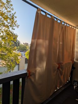 Balcony privacy setup