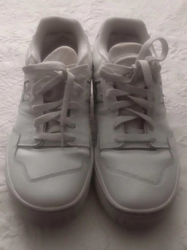 White New Balance 550 Unisex Sneakers Size 7