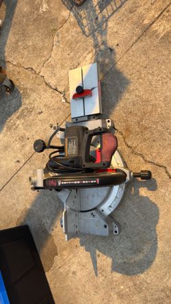 Craftsman 12” compound miter saw. 15a