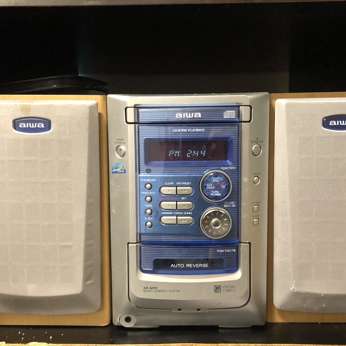 Aiwa XR-M191 Executive Microsystem - Stereo
