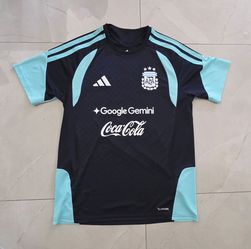 New Argentina Training Soccer Jersey size Large Entrenamiento
