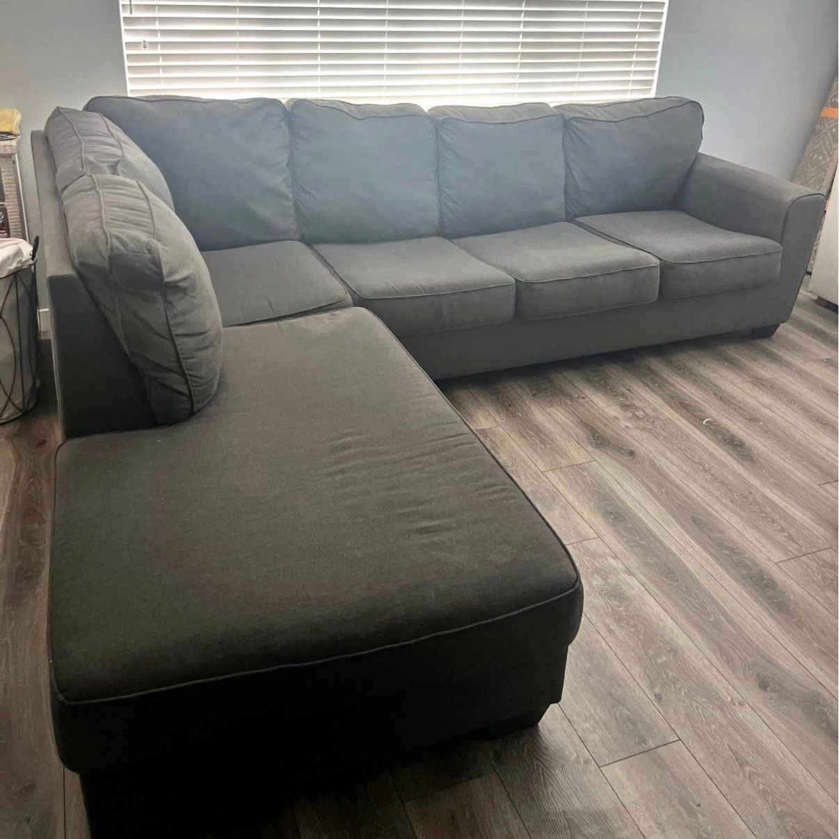 Living Spaces McDade L-Shape Modern Sectional Sofa