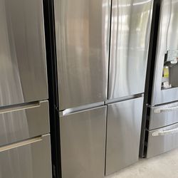 Samsung 4 Door Flex Refrigerator - Counter Depth 