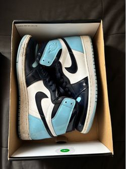Jordan 1 UNC Blue Chills