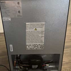 Mini Fridge 