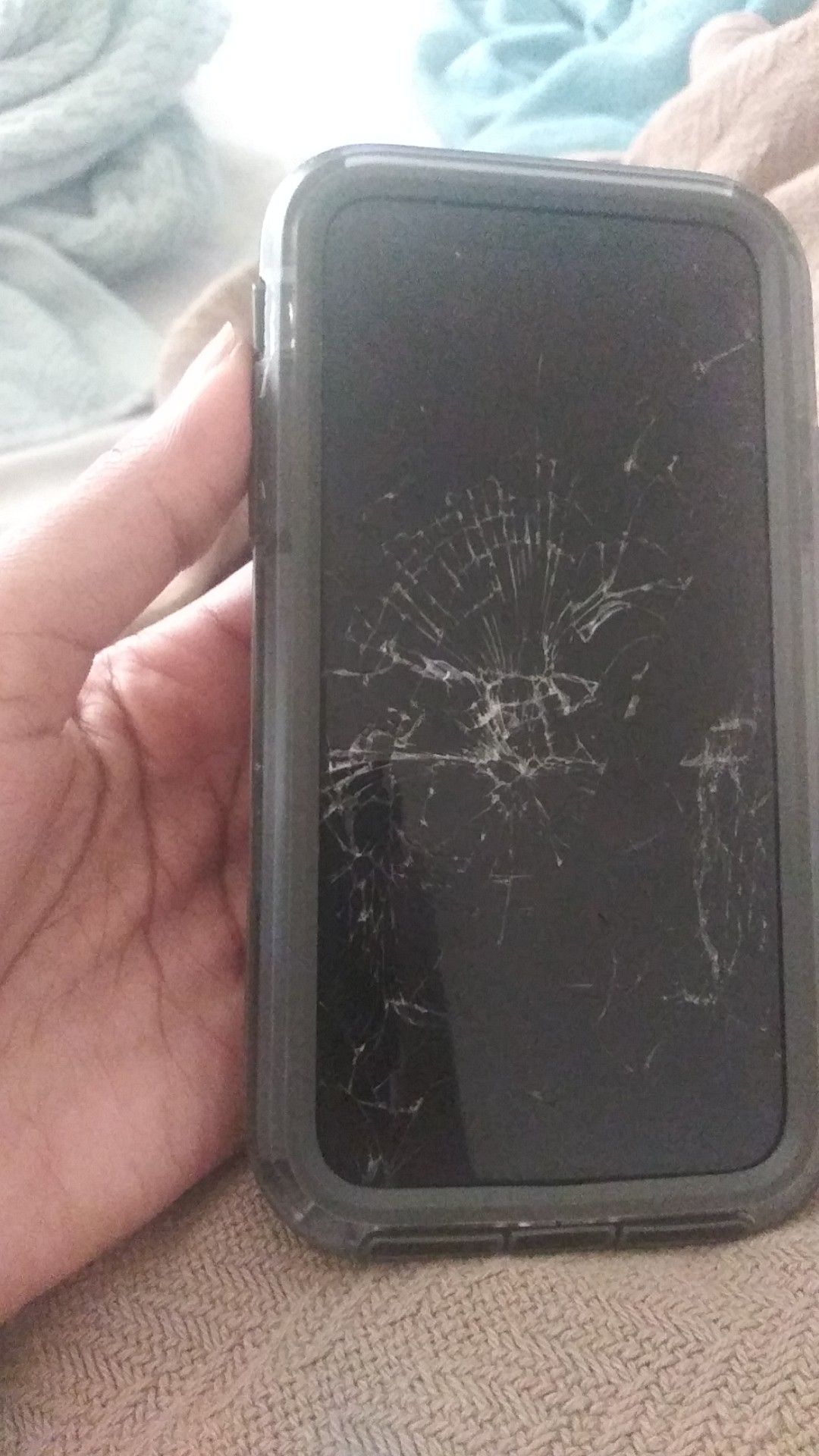 AT&T IPHONE X 256GB (CRACKED FRONT & BACK)