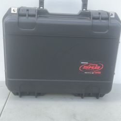 SKB iSeries Waterproof Case Used With 4 K Camera & Gimbal Kit Free Shipping READ. Used in good condition with some minor cosmetic blemishes. These ble