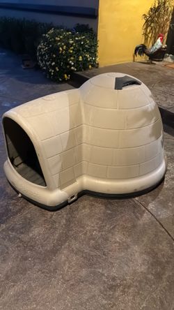 Xl dog house
