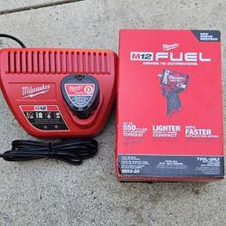 Milwaukee 12v Fuel Stubby Impact Wrench 3/8 Set Brand New Include Battery And Charger 