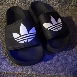 Boys/Men Adidas Slider Shoes