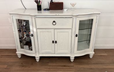 Side board / tv stand