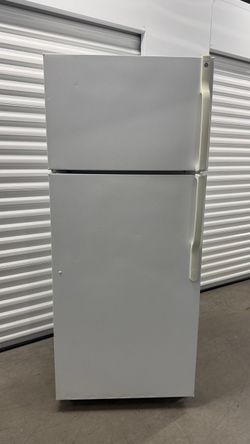 GE REFRIGERATOR