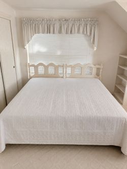 Elegant cream wood vintage king bedframe and bed