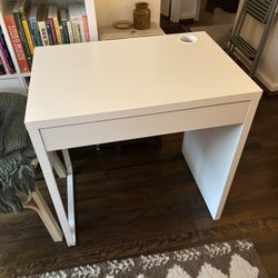 IKEA Desk: MICKE