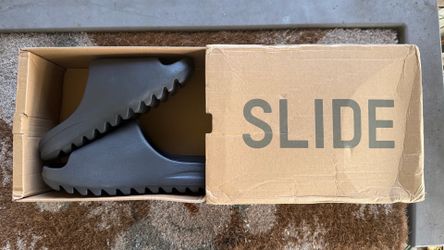 Adidas Yeezy Slides