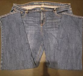 Old Navy Boyfriend Straight Jeans