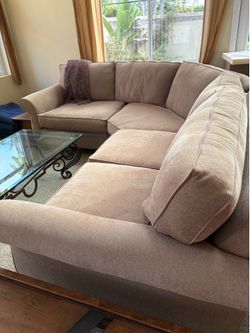 Sectional couch