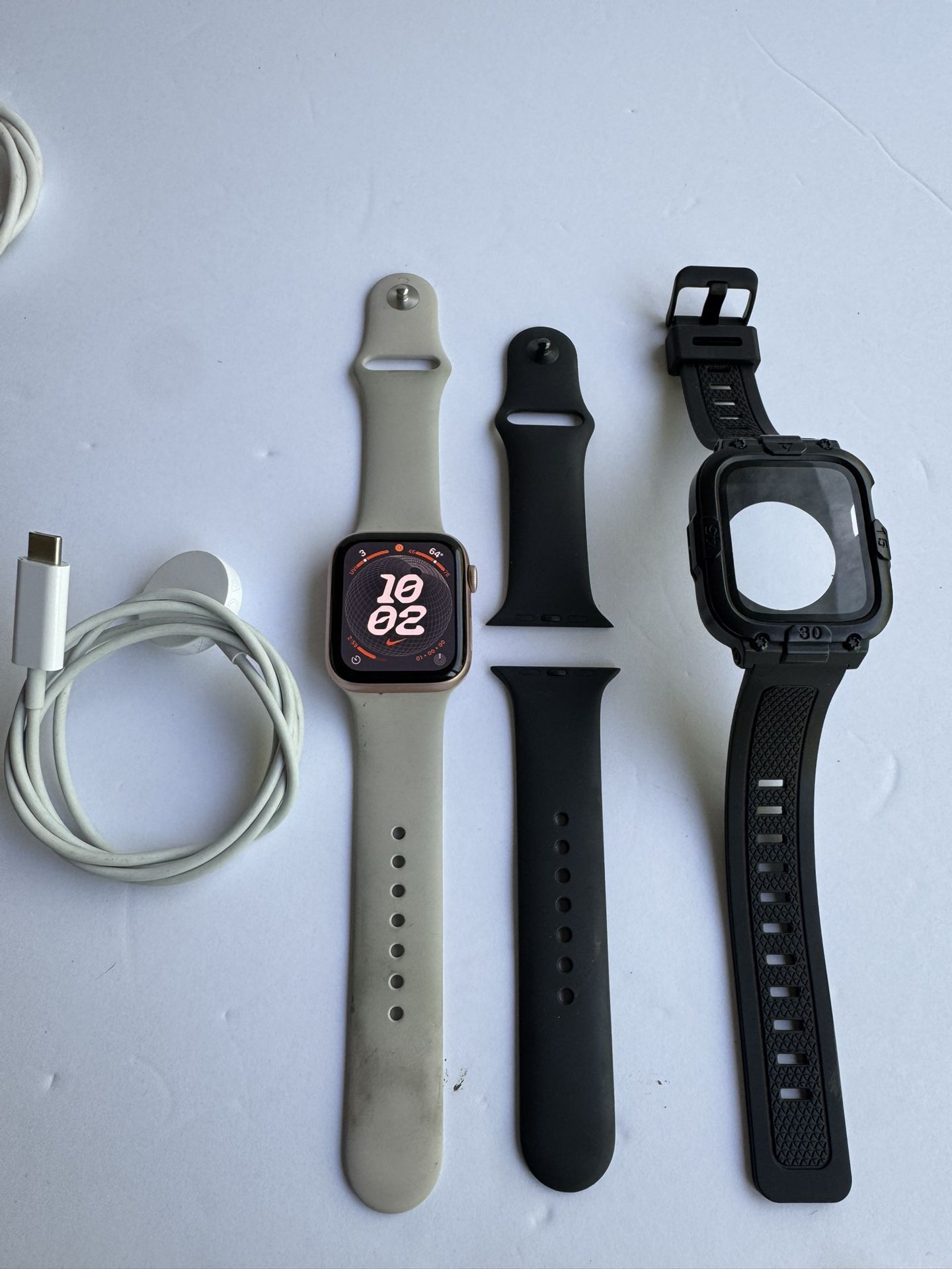 Apple Watch SE series 1 44mm Good shape