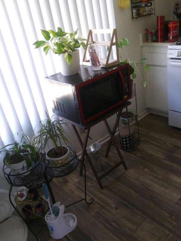 Slightly Used MICROWAVE