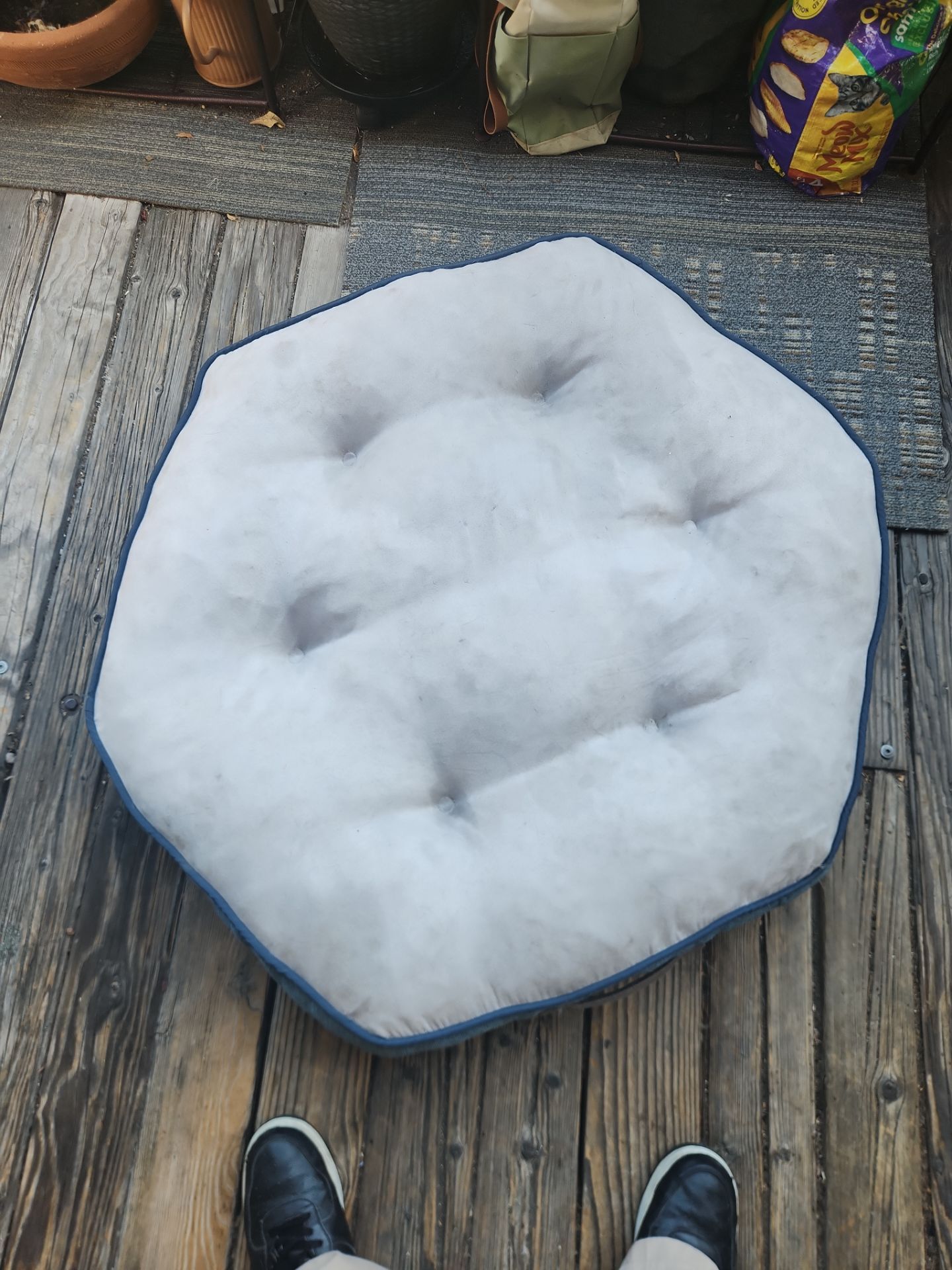 Dog bed