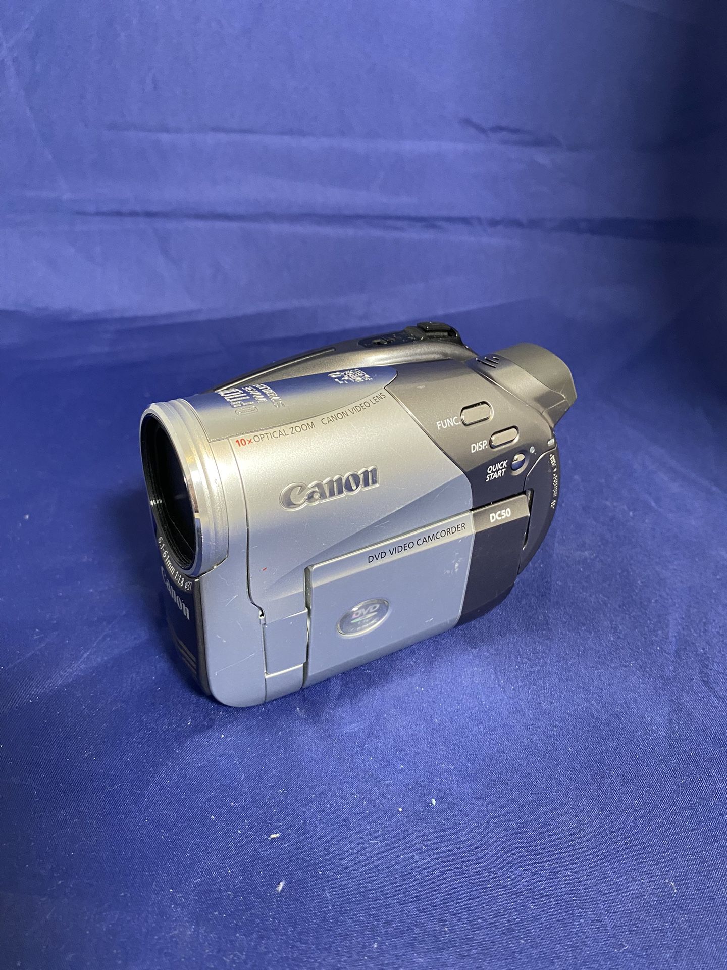 Canon DC50 Mini Dvd Digital Video camcorder w/Battery,PS,Excellent Condition
