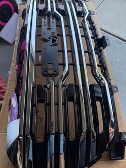 GMC sierra 1500 grill