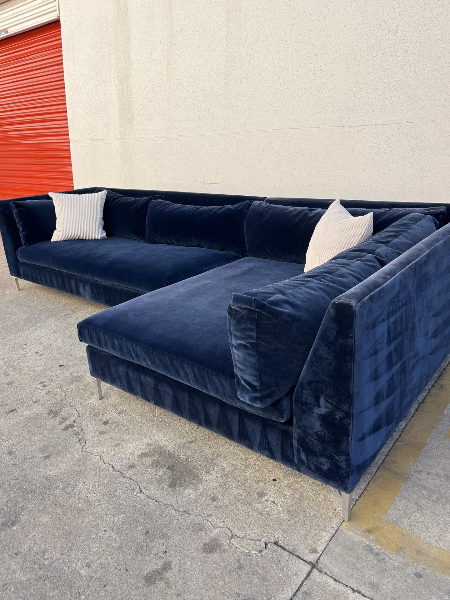 CB2 Blue Velvet Sectional Couch (Free Delivery) for Sale in Los Angeles