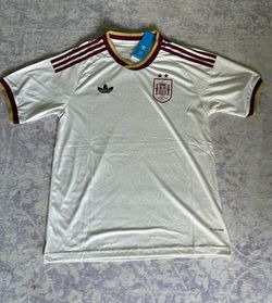Adidas Spain 2026 World Cup away jersey size medium