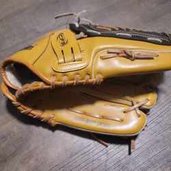 13" Baseball Glove