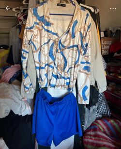Women’s top and shorts set