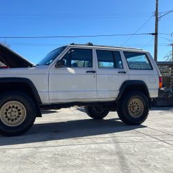91 Jeep  Cherokee 4+4 Muy Buena